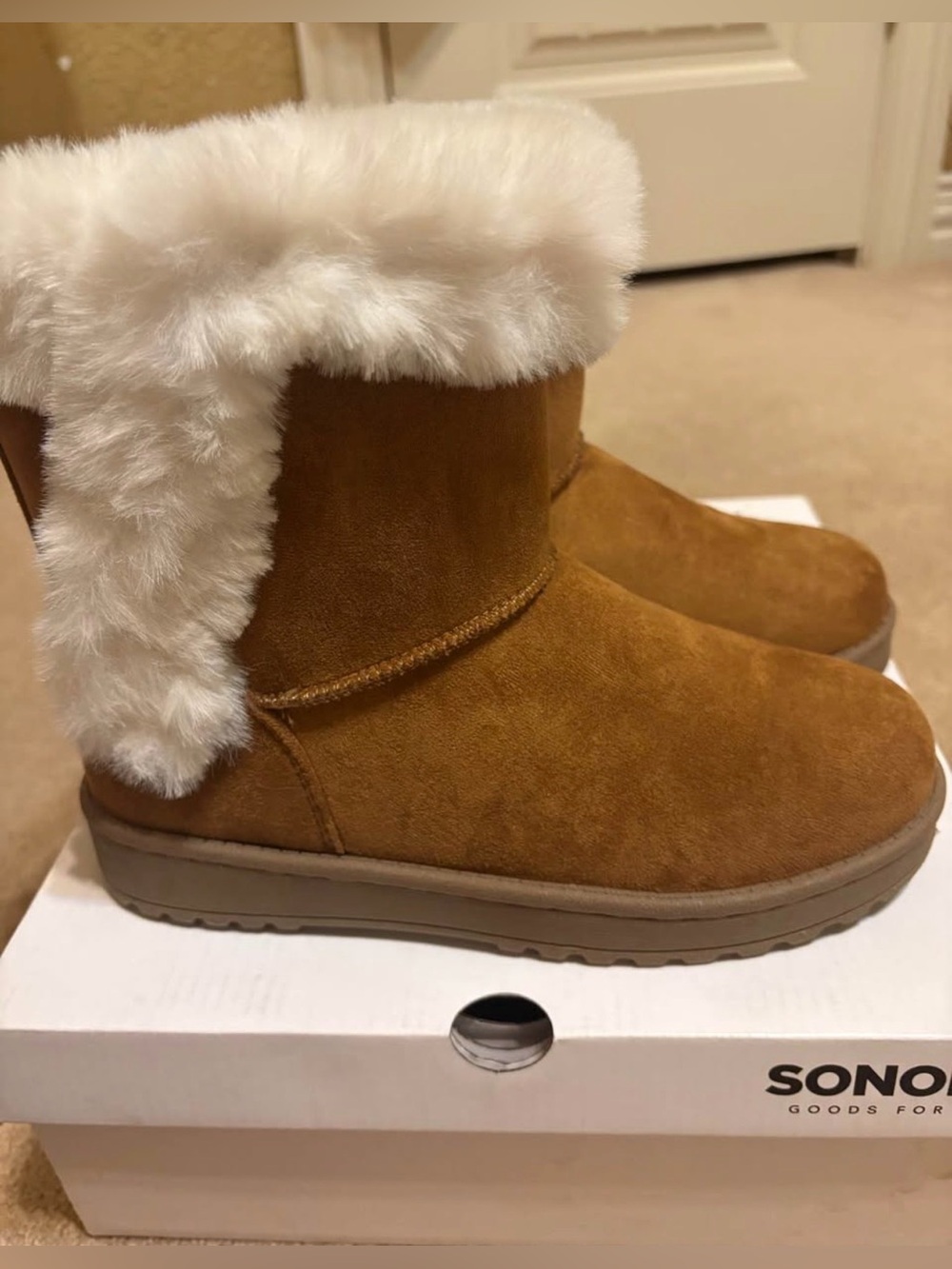 NIB Sonoma Goods For Life Alainaa Girls Cozy Boots Chestnut Size 3 Kids